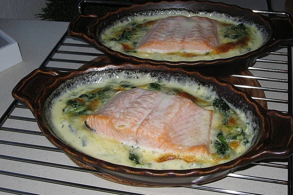 Lachs auf Blattspinat1